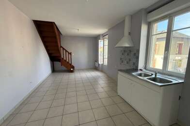 Appartement 3 pièces 560 €