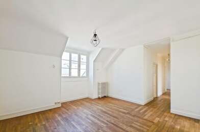 Appartement 3 pièces 748 €