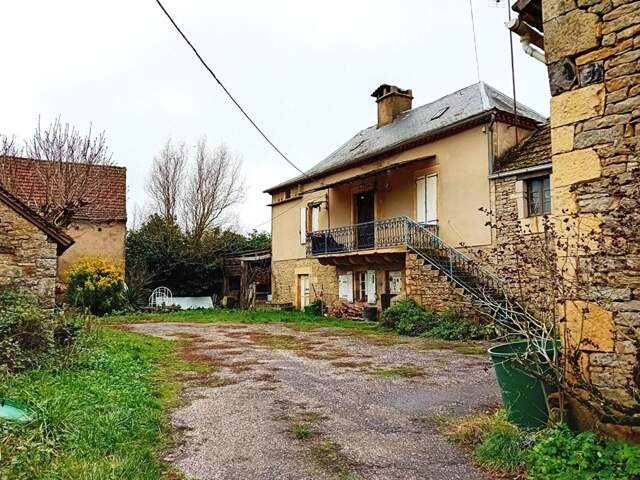 Corps de ferme 280 m2 maison et granges — photo du bien