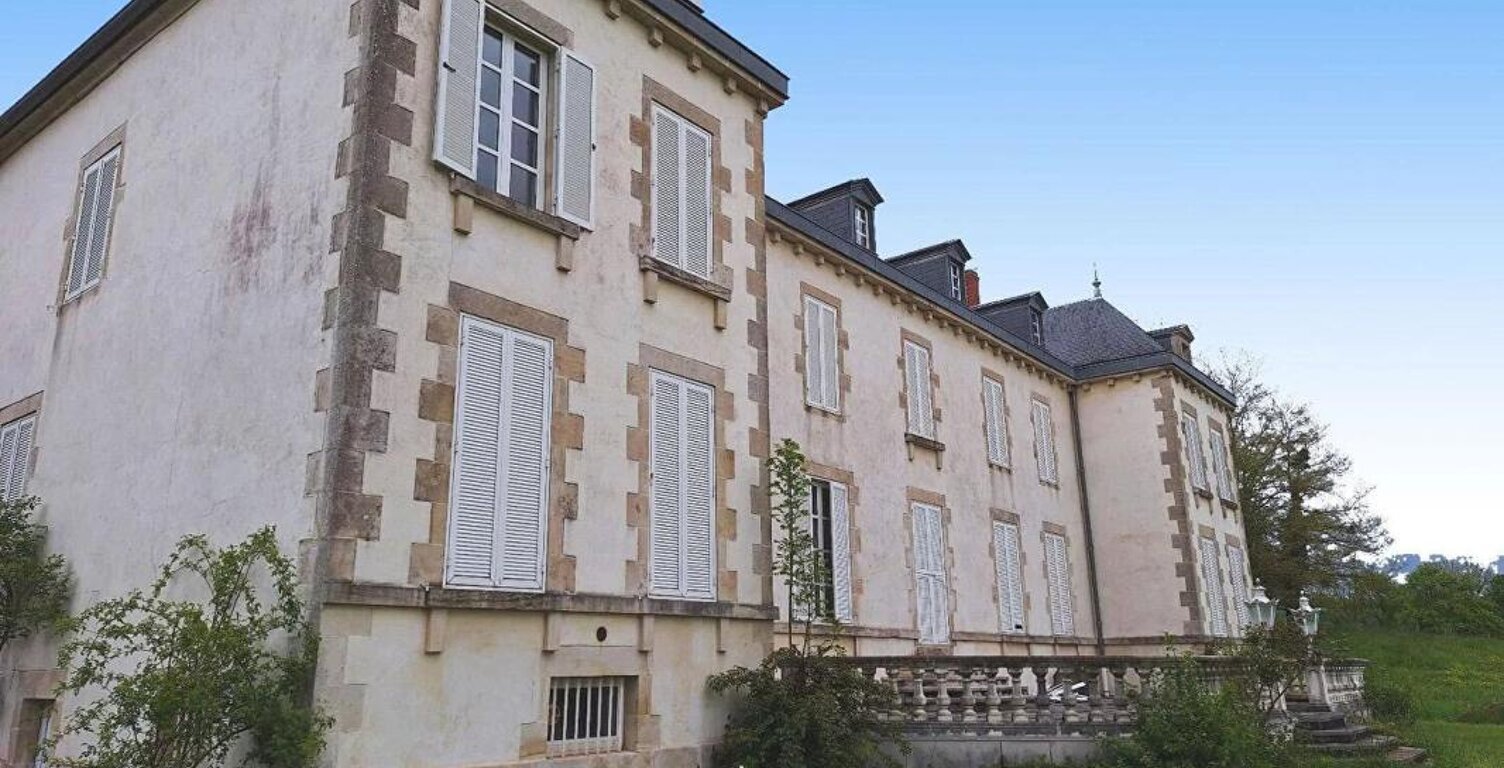 Château Moulins Engilbert 12 pièce(s) 395,85 m2 — photo 1