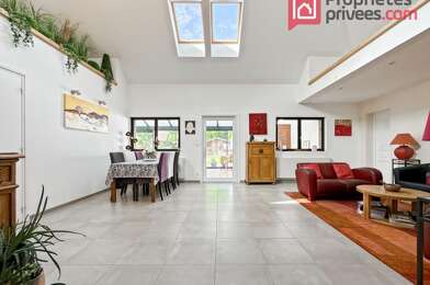 Maison 5 pièces 379900 €