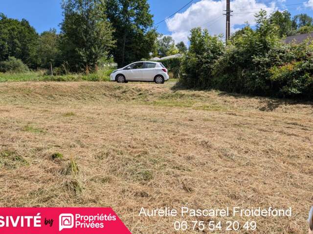 EXCLUSIVITÉ OBJAT (19130) - TERRAIN À BÂTIR - étude de sol réalisée - 25 990 Euros Honoraires inclus — photo du bien
