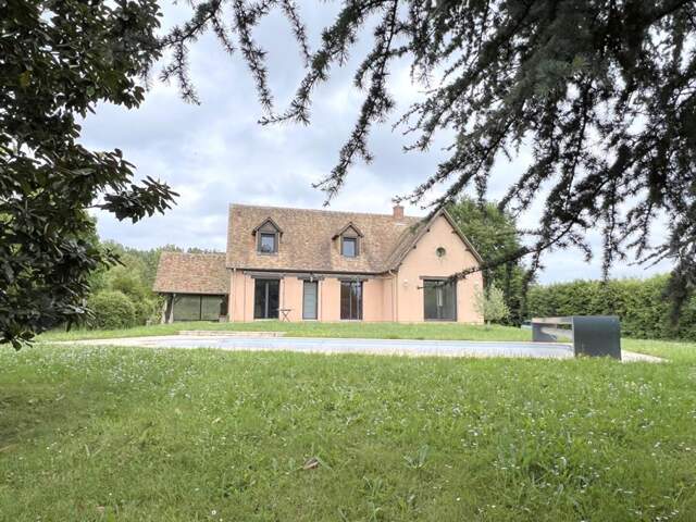 Maison - Savigné L'Evêque - 8 pièce(s) - 151 m² — photo du bien
