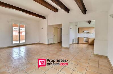 Uzes, proche centre ville , appartement avec terrasse et parking — photo du bien