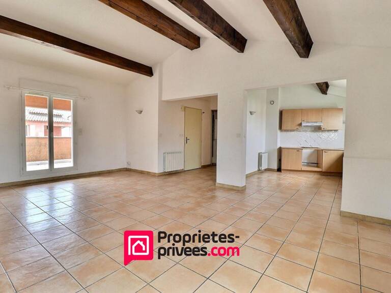 Uzes, proche centre ville , appartement avec terrasse et parking — photo 1