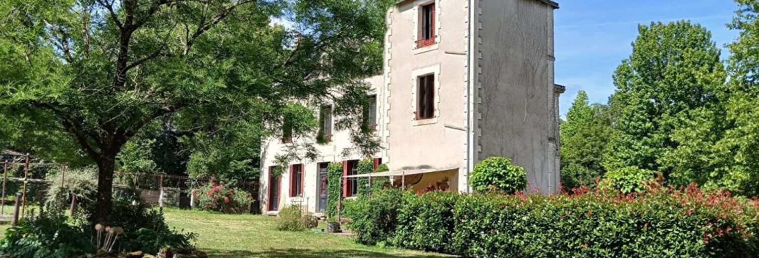 Maison 13 Pièces 400 m² à vendre à La Coquille (24450)