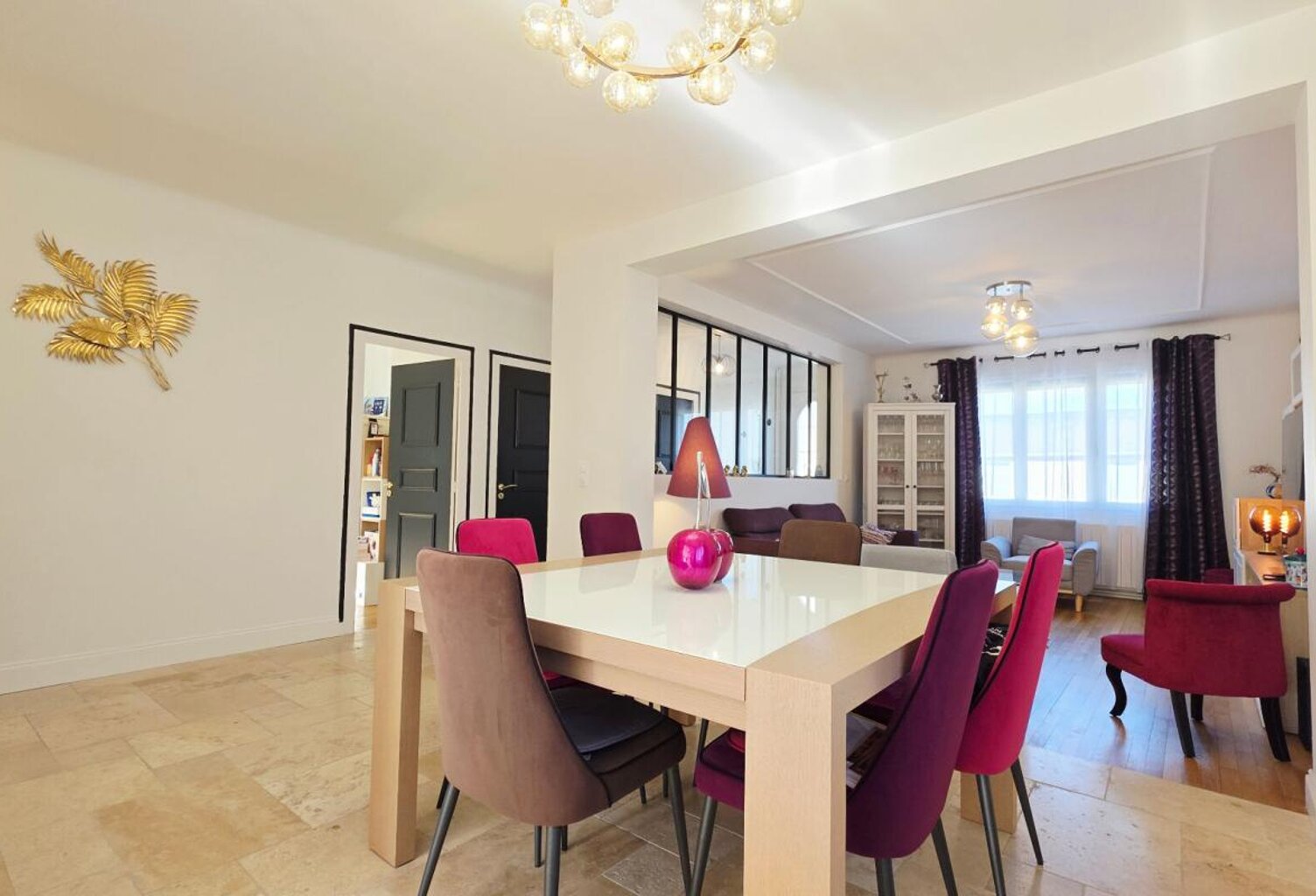 BOURGES MAISON DE 139M² ENVIRON 5 CHAMBRES JARDIN SOUS-SOL — photo 1