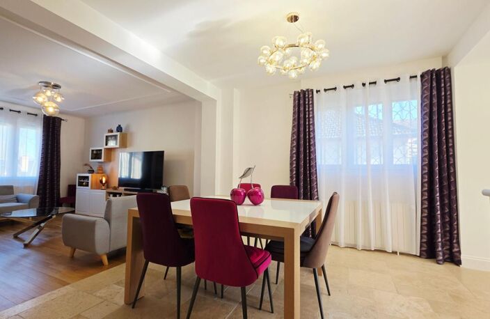 BOURGES MAISON DE 139M² ENVIRON 5 CHAMBRES JARDIN SOUS-SOL — photo 5