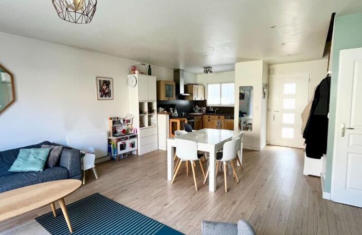Bas Cenon, proche commodités, familiale récente 3 chambres, jardin et garage — photo 2