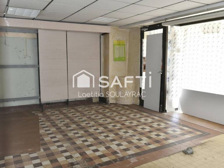 Local commercial de 63 m² au total avec fort potentiel - Castres centre — photo 1