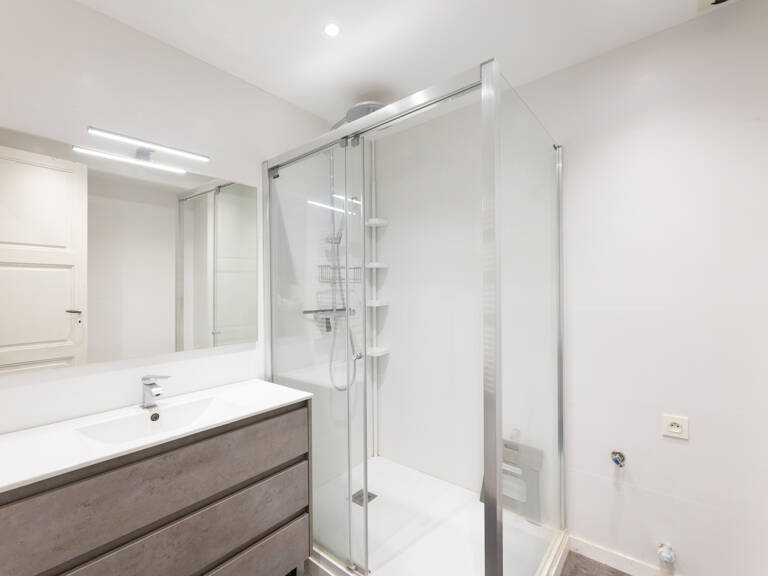 T3 de caractère avec cour privative en centre-ville — photo 1