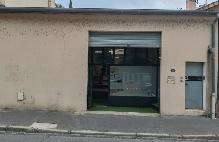 RARE SUR TOULOUSE   LOCAL COMMERCIAL INDEPENDANT DE 145m2 — photo 5