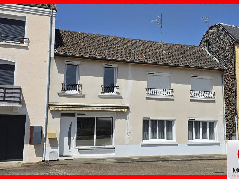 LE MAYET DE MONTAGNE Maison d'Habitation 11 pièce(s) 237 m2 — photo 1