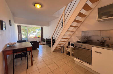 A VENDRE APPARTEMENT T2 EN DUPLEX AVEC PARKING A LA COURRONNE — photo du bien