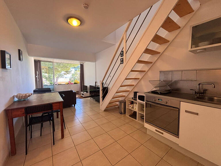A VENDRE APPARTEMENT T2 EN DUPLEX AVEC PARKING A LA COURRONNE — photo 1