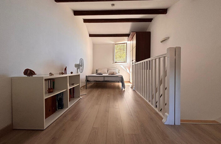 A VENDRE APPARTEMENT T2 EN DUPLEX AVEC PARKING A LA COURRONNE — photo 4