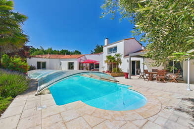 Maison 8 pièces 569000 €