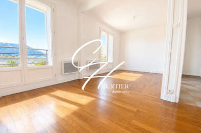 Appartement 3 pièces 750 €