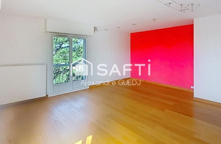 GRAND T4 DE 95 M² EN EXCELLENT ETAT + TERRASSE + PARKING + CAVE — photo 4