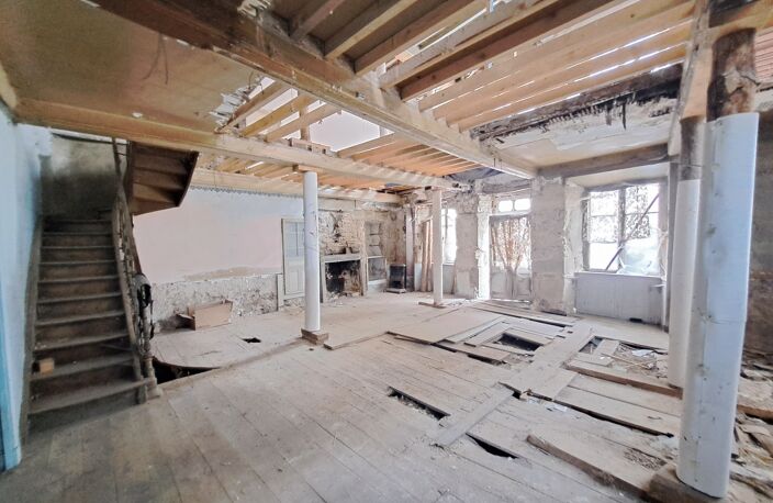 Vente maison 3 pièces 200 m² Saint-Anthème (63660) — photo 2