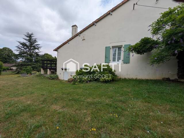 Maison de campagne rénovée, jardin, garage — photo du bien