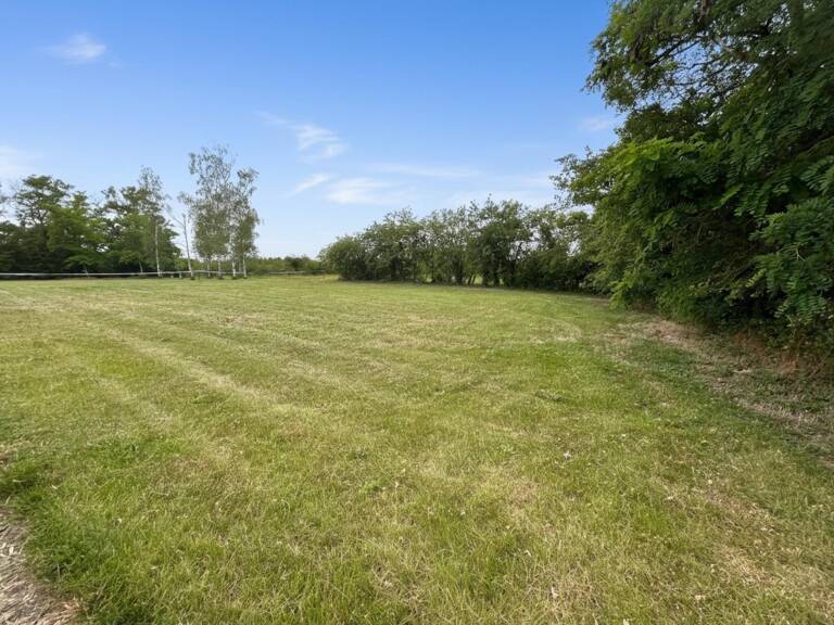 Terrain constructible de 796 m² viabilisé  Calme absolu proche Blois — photo 1