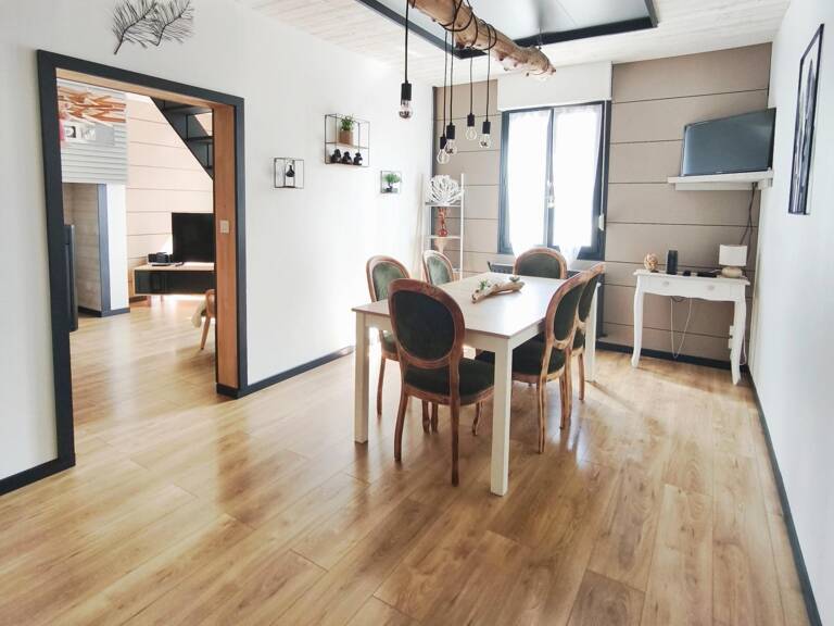 Maison 77 m² - 3 chambres - Terrasse. — photo 1