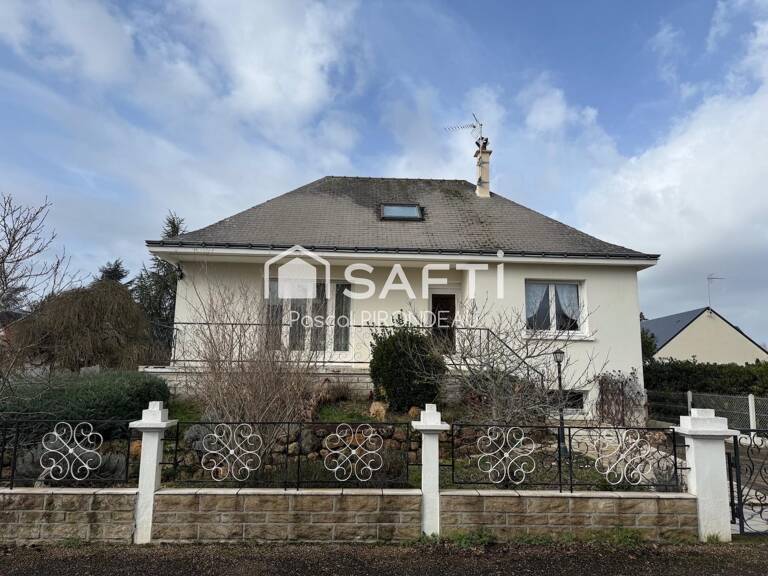 Maison traditionnelle - BOURGUEIL — photo 1