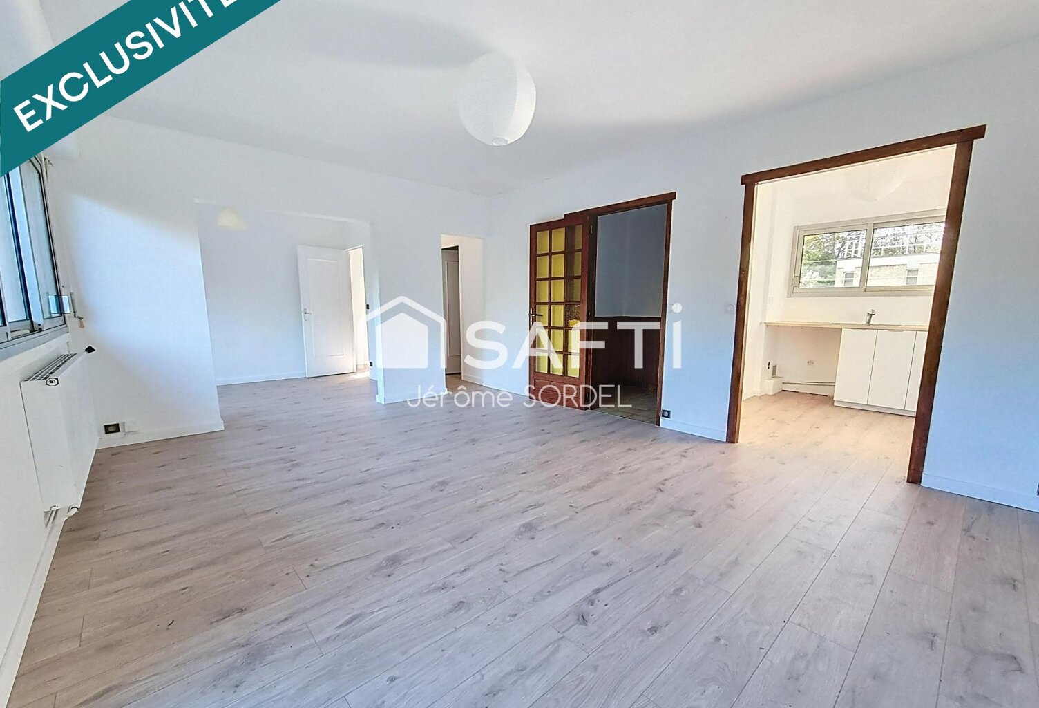 Appartement T3 Bis - Noès - 71m² (67,85m² Carrez) — photo 1