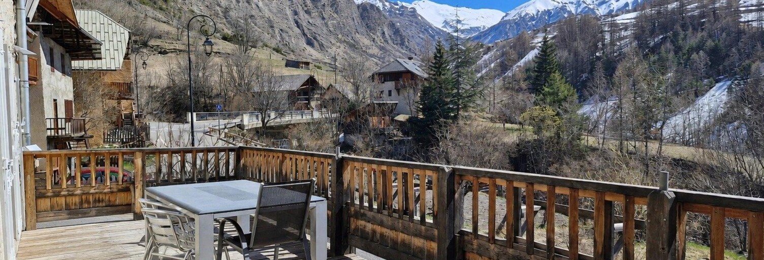 Maison 7 Pièces 143 m² à vendre à Crévoux (05200)
