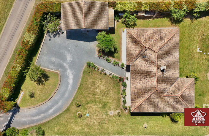 Maison contemporaine, 3 chambres avec garage et terrain — photo 2