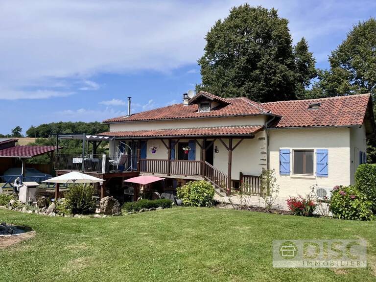 Propriété avec piscine chauffée et plus de 2 ha de terrain – proche Figeac — photo 1