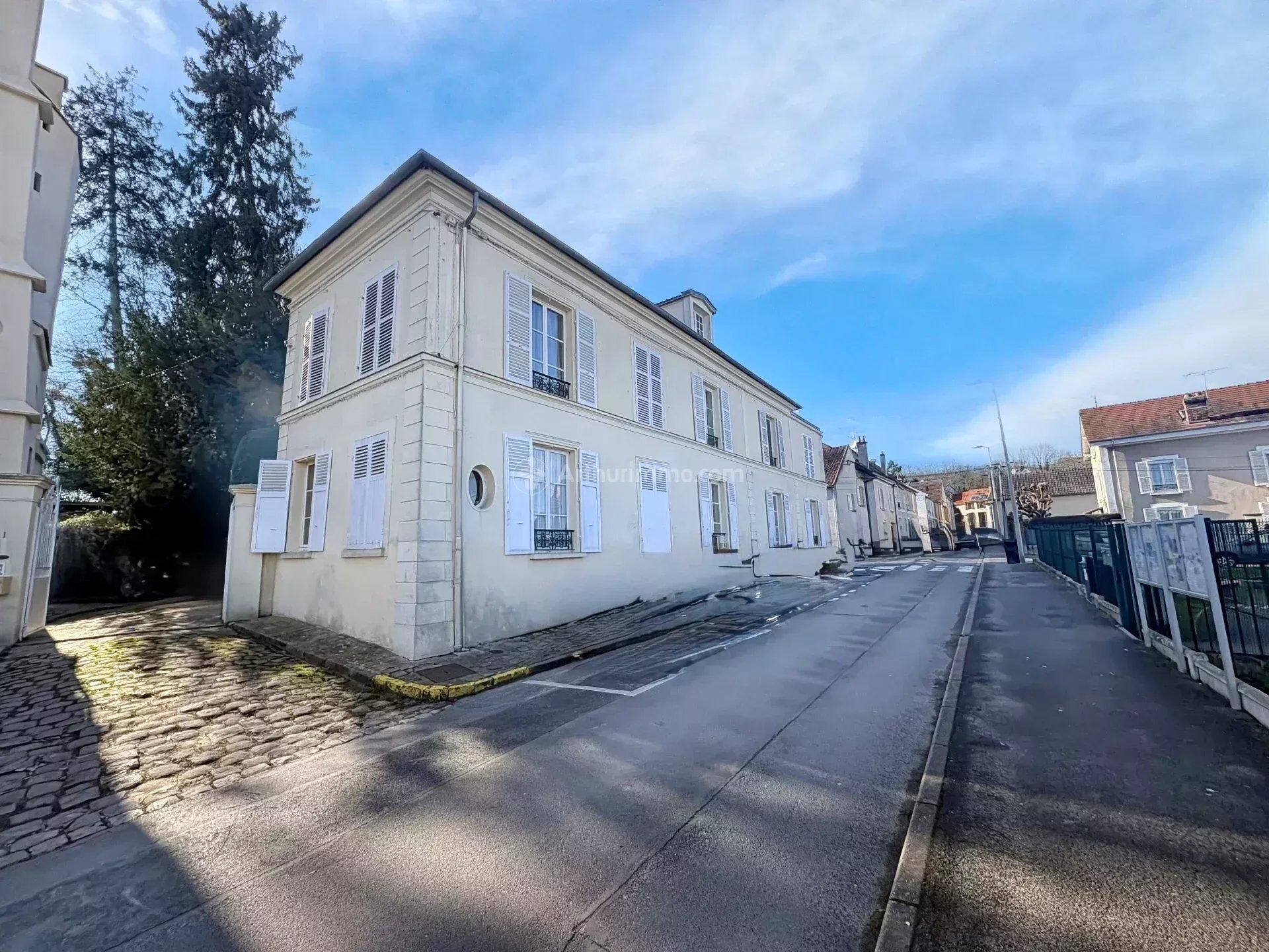 Maison 8 pièces 214 m² · à Montry · 214 m² · 715 000 €