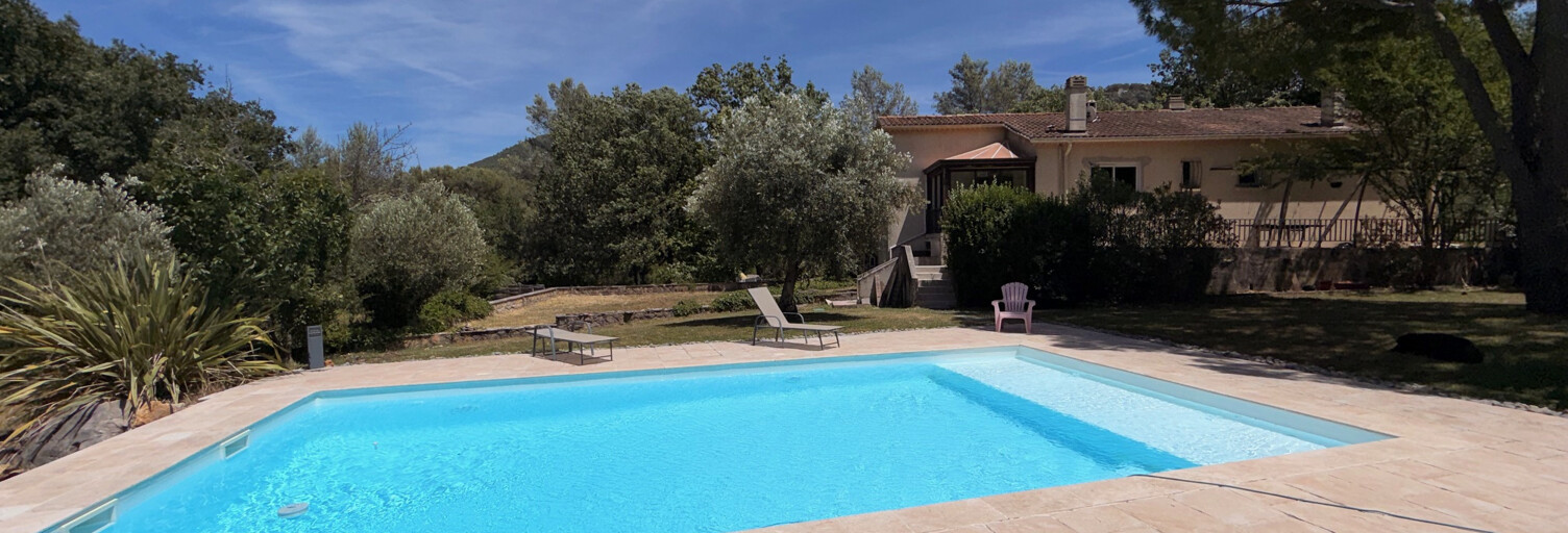 Maison 8 Pièces 193 m² à vendre à Évenos (83330)
