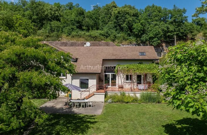 Maison 5 chambres, 175 m²  sur 1750 m² — photo 2