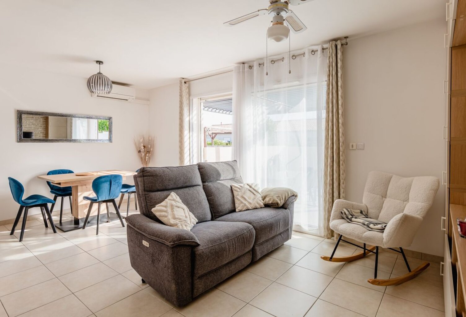 Villa de plain-pied avec terrasse — photo 1