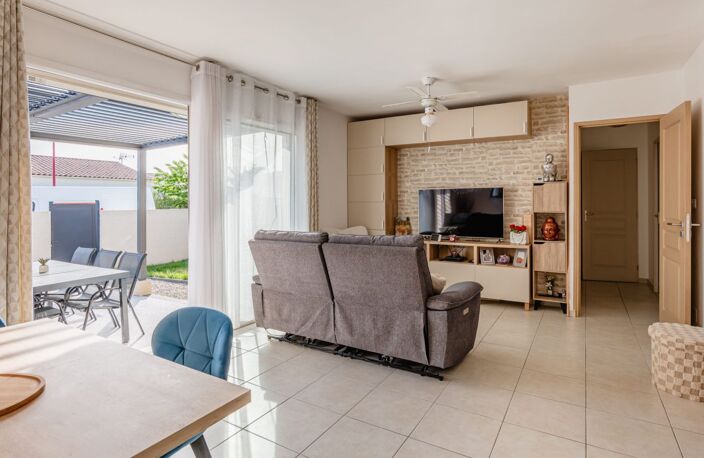 Villa de plain-pied avec terrasse — photo 2
