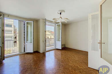 Appartement 5 pièces 244950 €