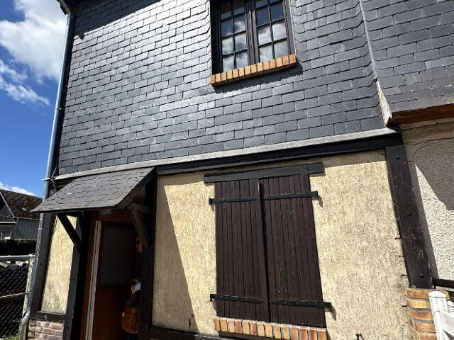 Maison mitoyenne d'un côté - 60m² - 2 chambres - MONTVILLE CENTRE — photo du bien