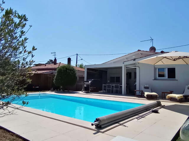 Maison 2 chambres + dépendance avec piscine à Lège — photo du bien