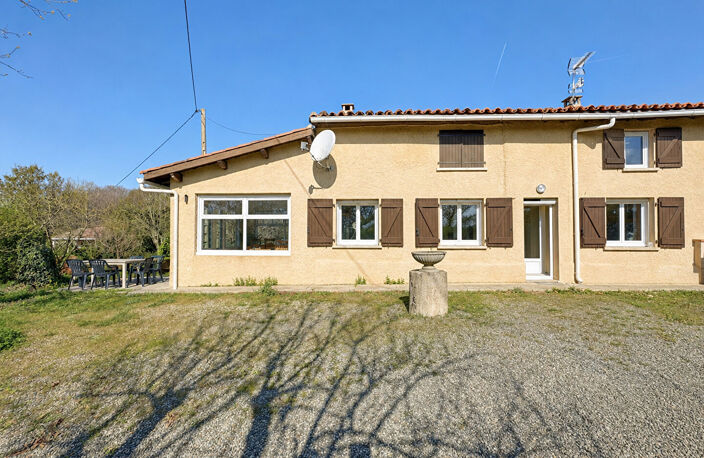 MERVILLE - ENSEMBLE IMMOBILIER DE 198 M² HABITABLES SUR UNE PARCELLE DE 2832 m² — photo 2