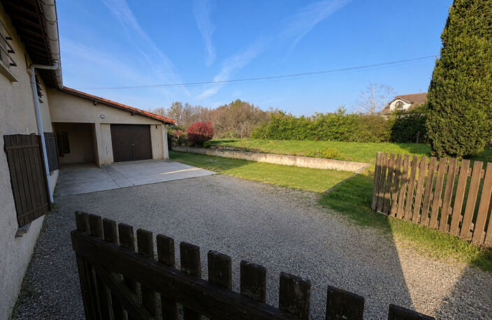 MERVILLE - ENSEMBLE IMMOBILIER DE 198 M² HABITABLES SUR UNE PARCELLE DE 2832 m² — photo 5