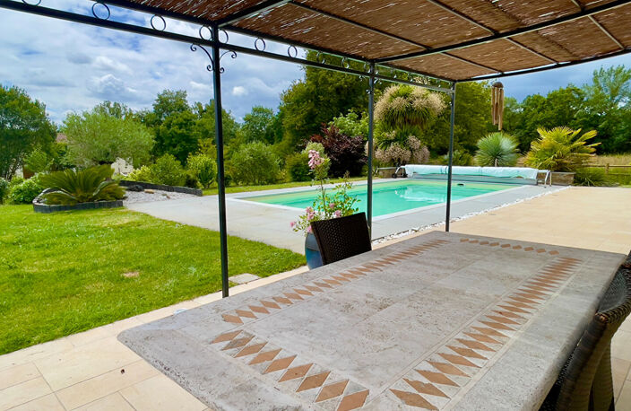 Le Cellier -7 pièce(s) -5 chambres-180m2 — photo 4