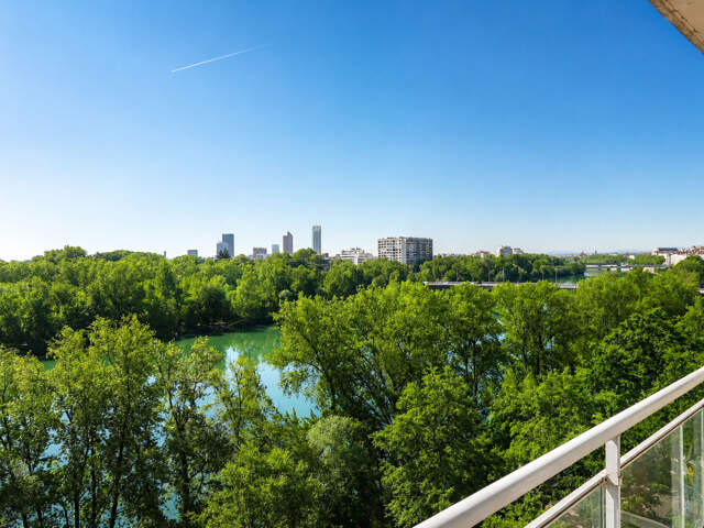 CALUIRE, QUAI DU RHONE, 143.48m², VUE PANORAMIQUE, BALCON & LOGGIA — photo du bien
