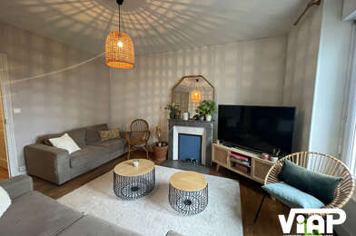 Appartement 4 pièces 690 €