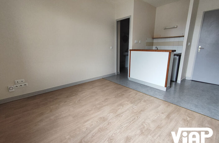 LIMOGES T2 DE 34 m² PROCHE PLACE JOURDAN — photo 2