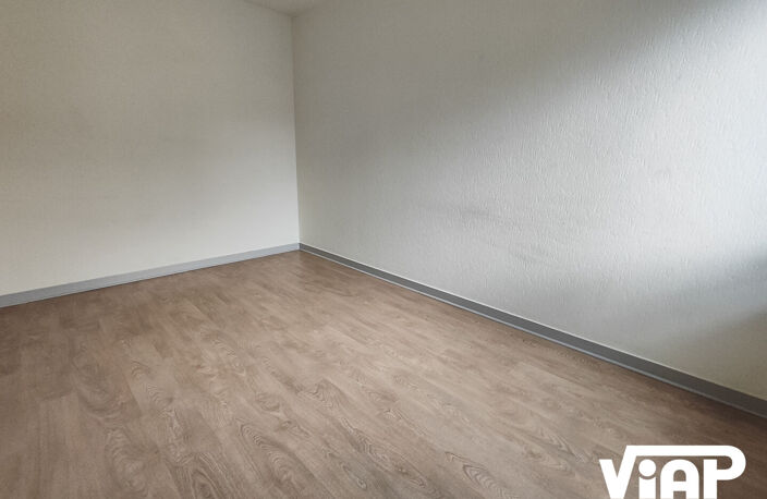 LIMOGES T2 DE 34 m² PROCHE PLACE JOURDAN — photo 5