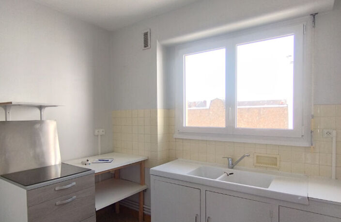 STUDIO QUARTIER SAINT SURIN — photo 2