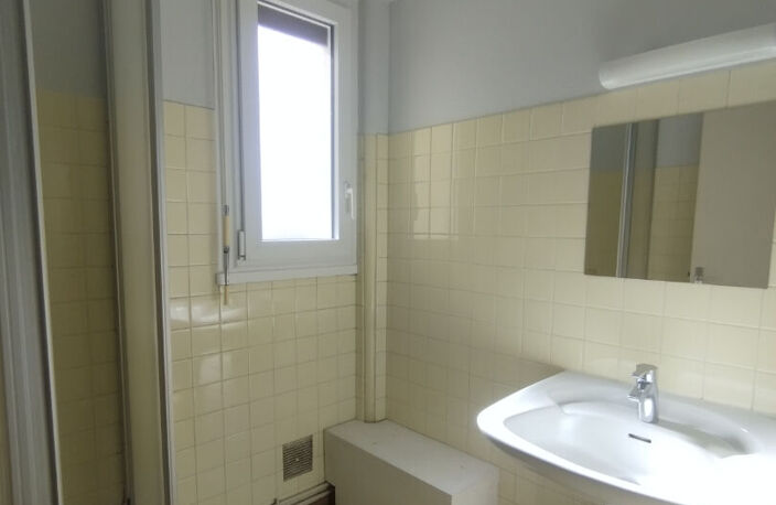 STUDIO QUARTIER SAINT SURIN — photo 3
