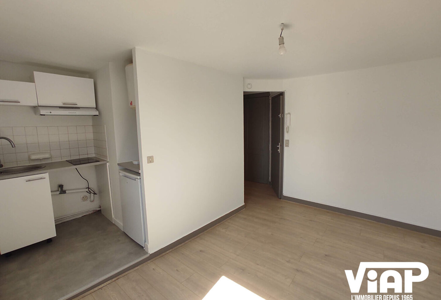 STUDIO EN HYPER CENTRE VILLE - LIMOGES — photo 1